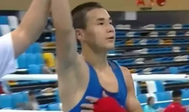 Бокстан жастар арасындағы АЧ: үш қазақстандық жартылай финалға шықты