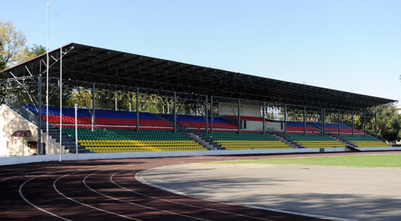 Стадион Курманбек (Жалал-Абад)