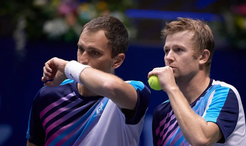 Голубев и Недовесов не смогли выйти в полуфинал теннисного турнира в Аргентине в парном разряде