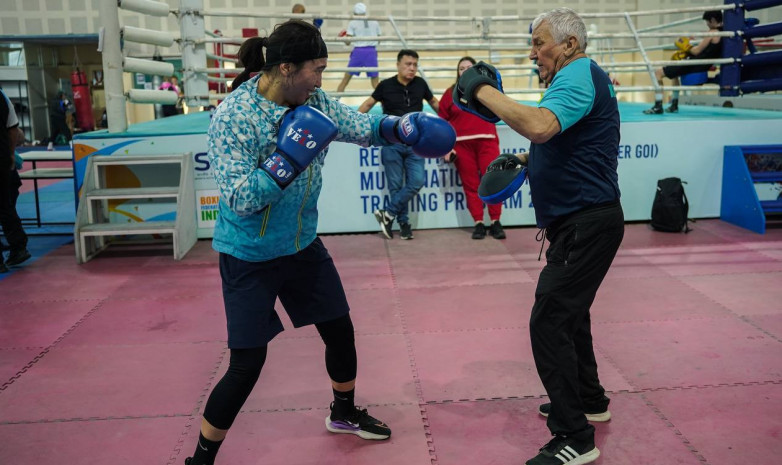Наставник сборной Казахстана подвел итоги УТС перед женским чемпионатом мира по боксу