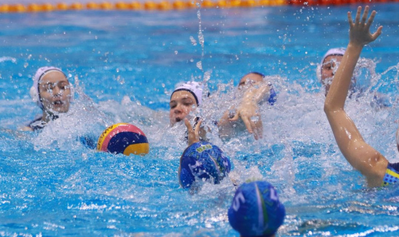 Женская сборная Казахстана без поражений завершила «золотой» чемпионат Азии по водному поло
