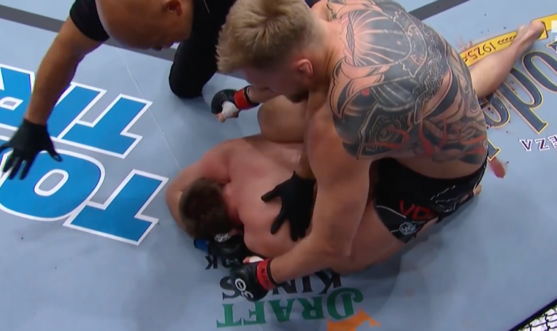 Видеообзор победы россиянина нокаутом в соглавном бою турнира UFC Vegas 71
