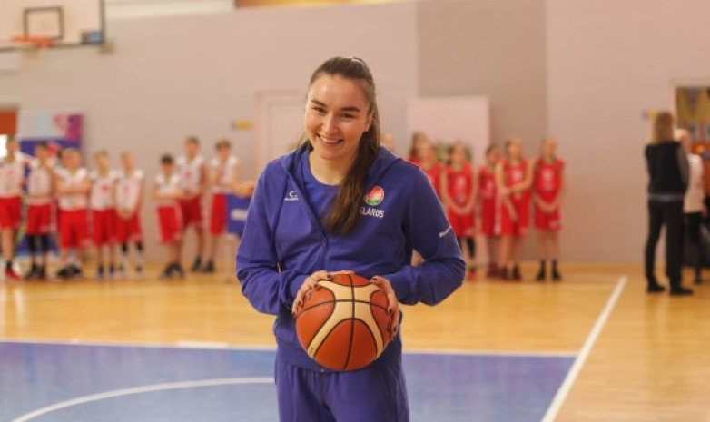 «Все наши дедушки и бабушки из Казахстана». Баскетболистка европейской сборной рассказала о своей родине 