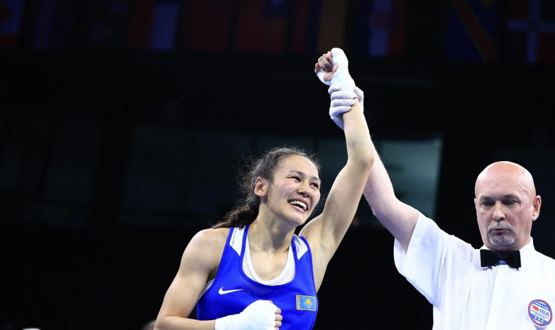 Звезда казахстанского бокса одержала уверенную победу в первом бою на ЧМ-2023 