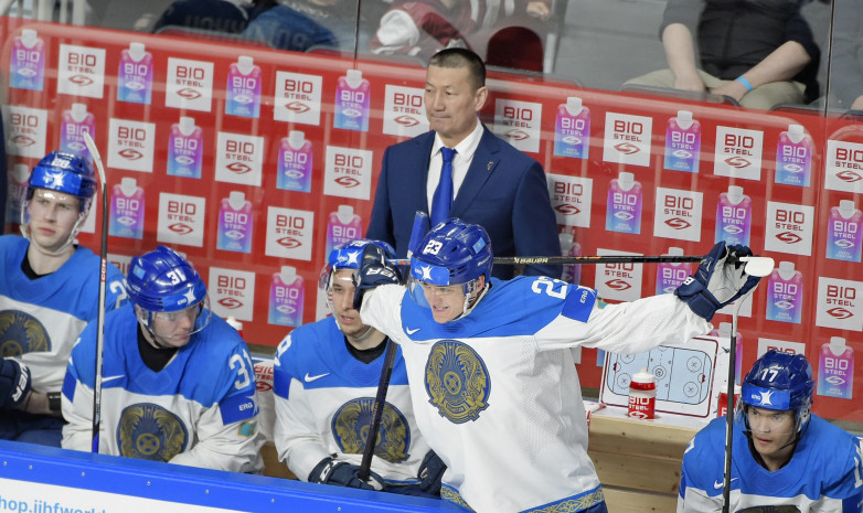 «Нужно сразу начинать играть». Главный тренер сборной Казахстана – о поражении от Канады в матче чемпионата мира