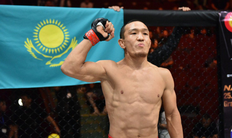 Небитый казахстанский боец нокаутировал соперника на турнире Naiza 51
