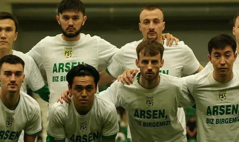 Игроки «Тобола» вышли на поле в футболках с изображением Буранчиева, получившего тяжелую травму 