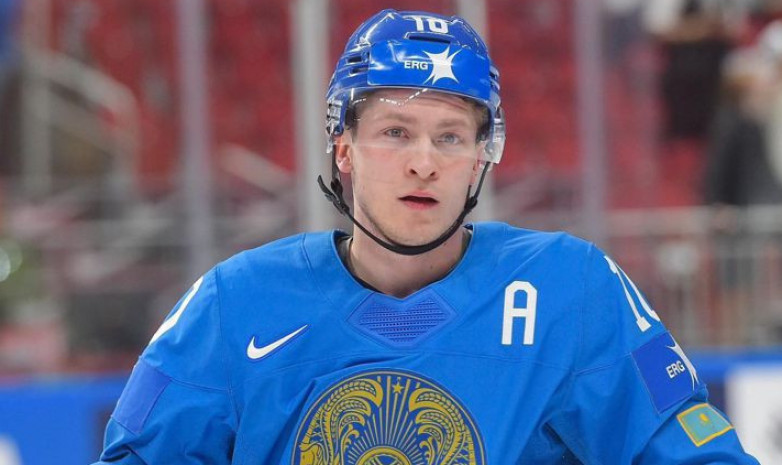 Лучший хоккеист Казахстана попал в топ-5 снайперов КХЛ 