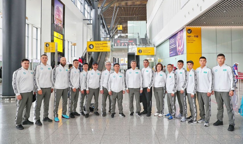 Сборная Казахстана отправилась в Екатеринбург на чемпионат мира