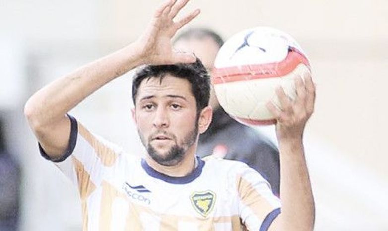 Түркиялық футболшы Роберто Карлостың шедевр голын қайталады