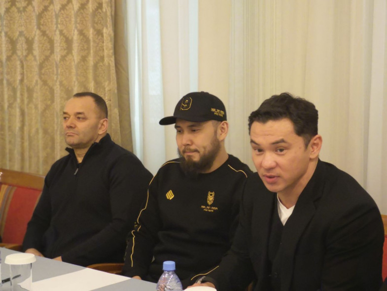 Баян Жангалов, Толеген Кумаров и Валихан Тен