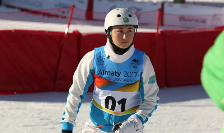 Жанбота Алдабергенова одержала победу на этапе Кубка Европы по лыжной акробатике