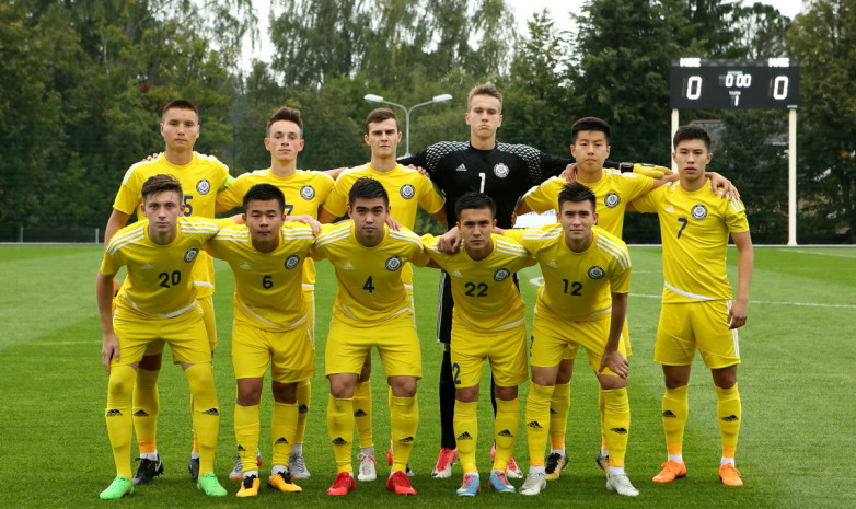 Сборная Казахстана (U-19) разгромно проиграла сверстникам из Венгрии