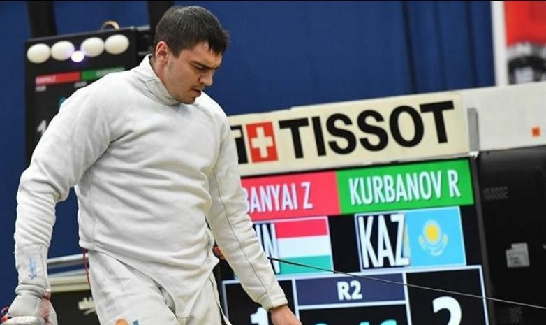 Казахстан завоевал первую медаль на чемпионате Азии по фехтованию