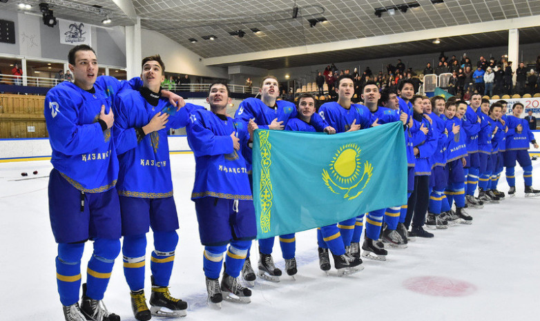 Опубликованы имена четвертьфиналистов на молодежном чемпионате мира по хоккею