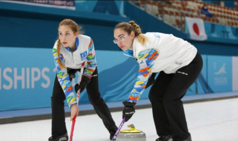 Женская сборная Казахстана уступила Венгрии на юниорском ЧМ по керлингу