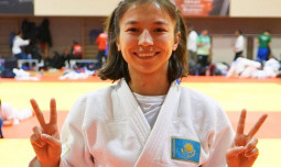 Акмарал Науатбек выиграла золотую медаль на чемпионате мира по пара дзюдо в Баку