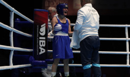 Казахстан одержал первую победу на женском ЧМ по боксу